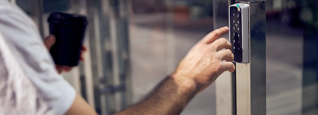 Enhance Storefront Security with Access Control Systems in Hunters Creek, FL