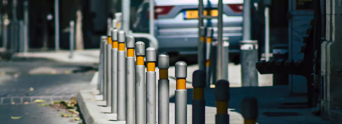 Safe and Convenient Retractable Barrier Column Systems for Properties in Hunters Creek, FL